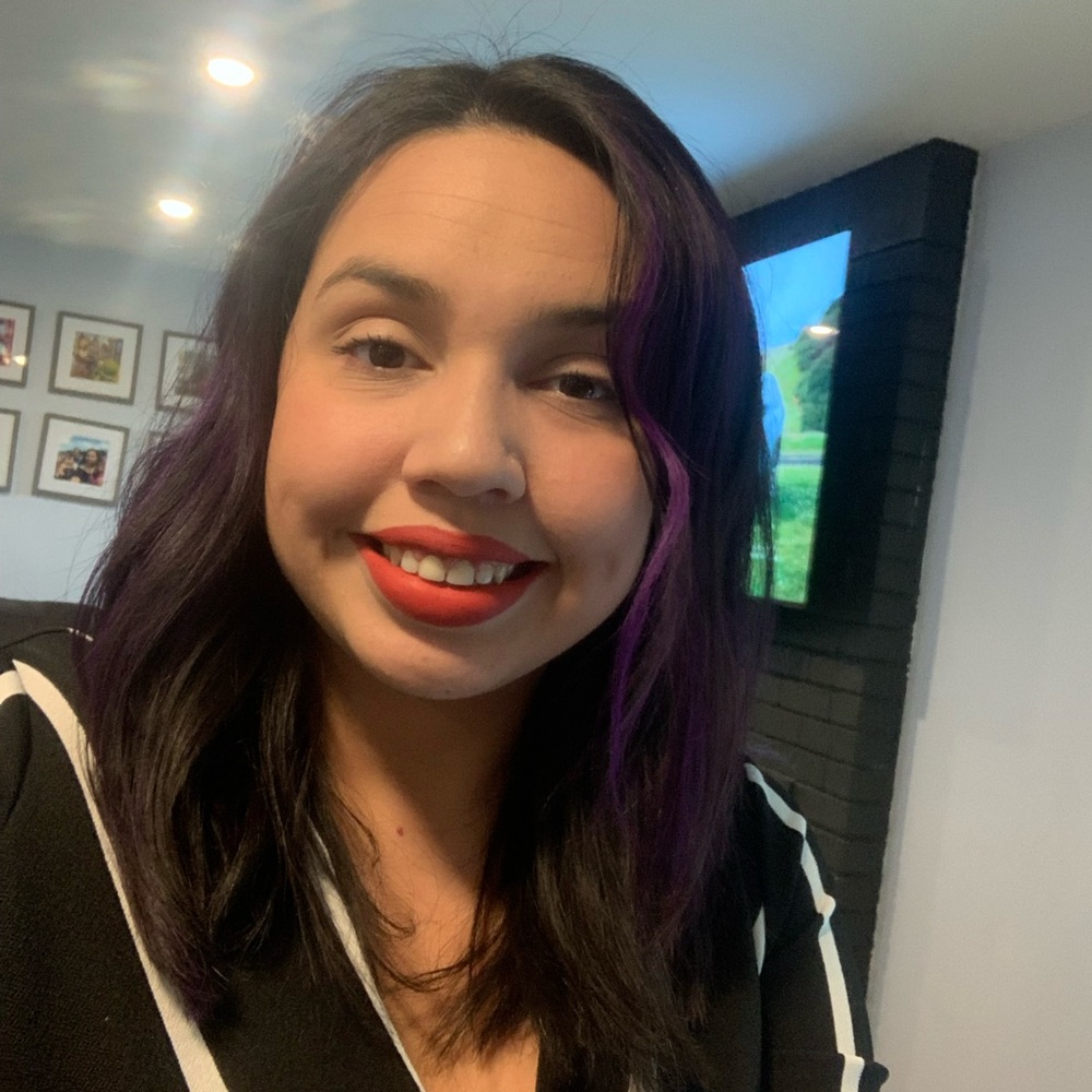 Meet your Posher, Nicole